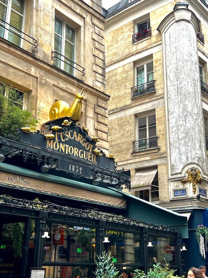 Quartier Montorgueil, Voie Pietonne, Dans Un Immeuble Du Xveme Lejlighed Paris Eksteriør billede
